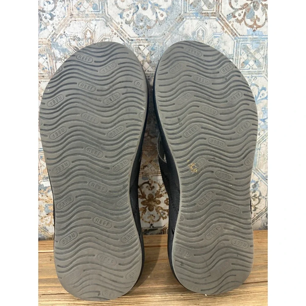 Reef Cushion Phantom 2.0 Black Flip Flop Sandals Mens Size 6
